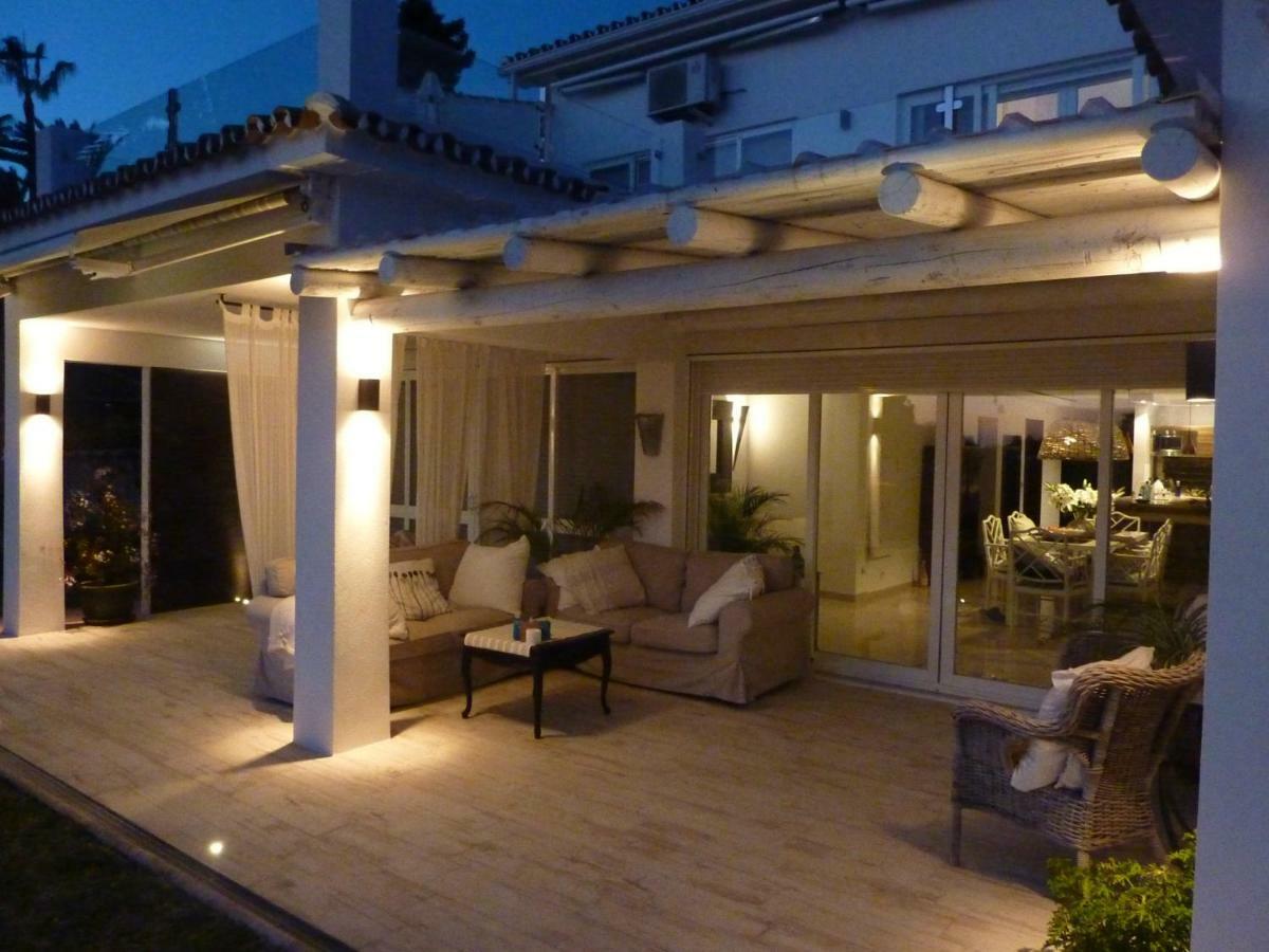 Villa Breeze Boutique Guest Rooms, Marbella Sitio de Calahonda Exterior foto